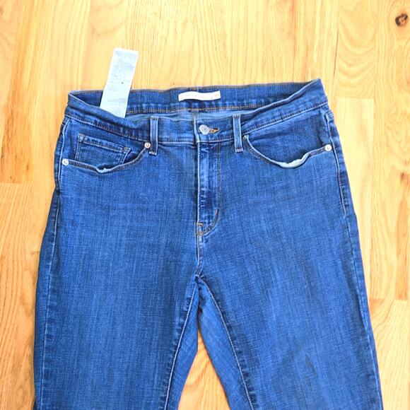 Levi's Women's Classic Bootcut Jeans size 10 - Picture 3 of 8